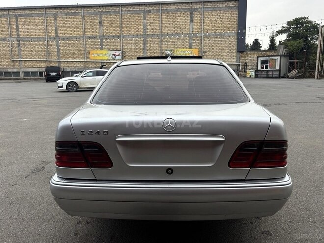 Mercedes E 240 1998, 319,479 km - 2.4 l - Bakı