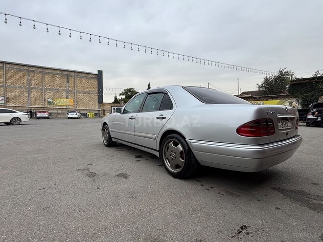 Mercedes E 240 1998, 319,479 km - 2.4 l - Bakı