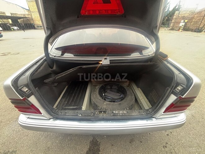 Mercedes E 240 1998, 319,479 km - 2.4 l - Bakı
