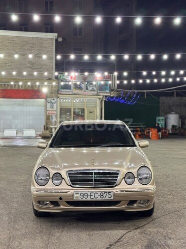 Mercedes E 220 2000, 310,000 km - 2.2 l - Bakı