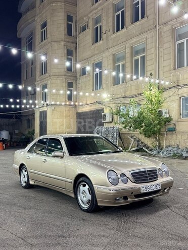 Mercedes E 220 2000, 310,000 km - 2.2 l - Bakı