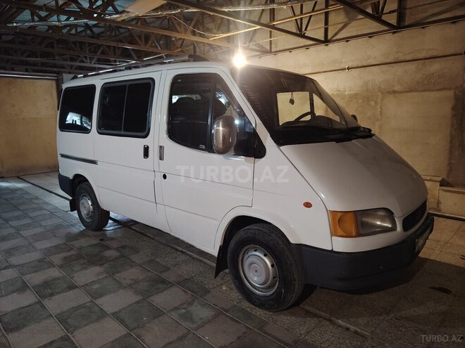 Ford Transit 2000, 385,000 km - 2.5 l - Qusar