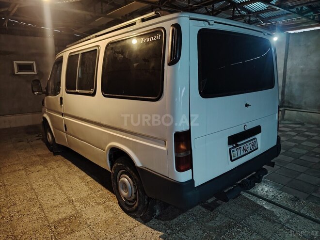 Ford Transit 2000, 385,000 km - 2.5 l - Qusar