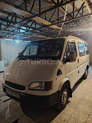 Ford Transit 2000, 385,000 km - 2.5 l - Qusar