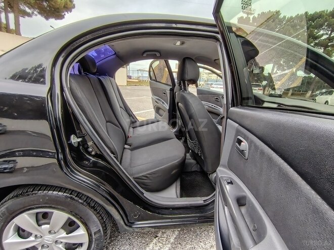 Kia Rio 2009, 215,742 km - 1.4 l - Sumqayıt