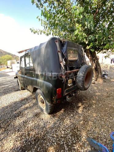 UAZ 469 1992, 680,966 km - 2.4 l - İsmayıllı