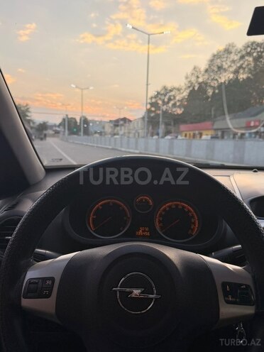 Opel Corsa 2008, 335,467 km - 1.3 л - Tovuz