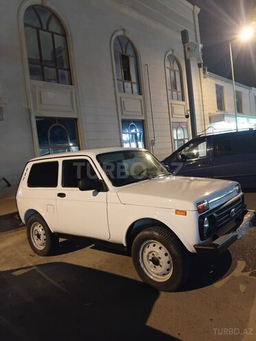 LADA (VAZ) Niva 2010, 300,000 km - 1.7 l - Şamaxı