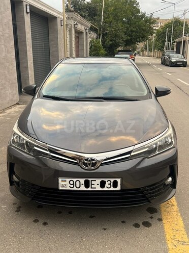 Toyota Corolla 2017, 160,179 km - 1.6 л - Bakı
