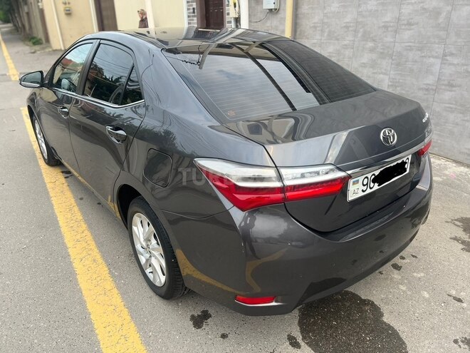 Toyota Corolla 2017, 160,179 km - 1.6 л - Bakı