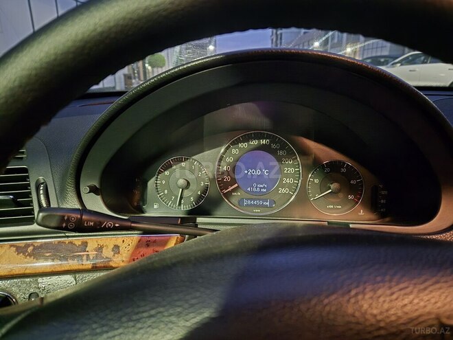Mercedes E 220 2006, 284,459 km - 2.2 л - Bakı