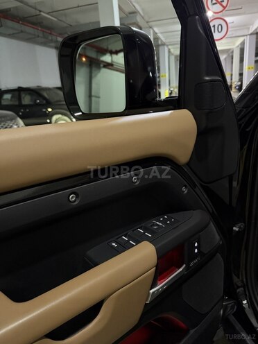Land Rover Defender 2024, 18,000 km - 3.0 l - Bakı