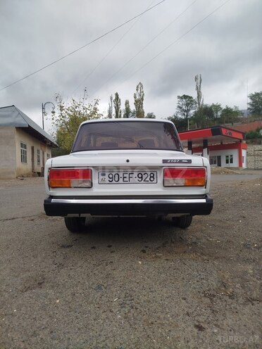 LADA (VAZ) 2107 2005, 81,000 km - 1.6 l - Yardımlı