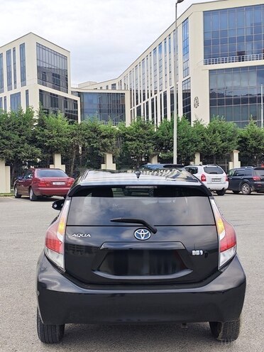 Toyota Aqua 2015, 76,150 km - 1.5 л - Bakı
