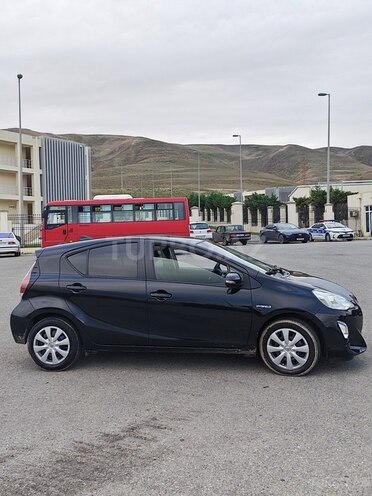 Toyota Aqua 2015, 76,150 km - 1.5 л - Bakı