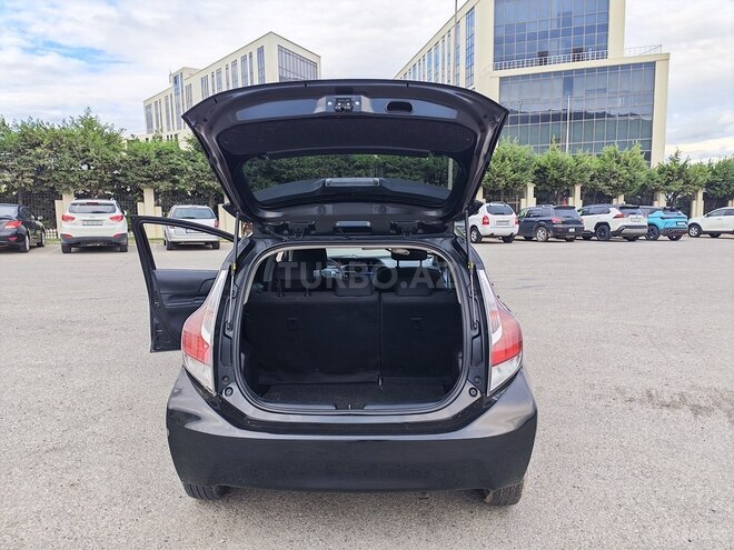 Toyota Aqua 2015, 76,150 km - 1.5 л - Bakı