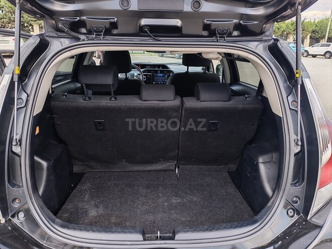 Toyota Aqua 2015, 76,150 km - 1.5 л - Bakı