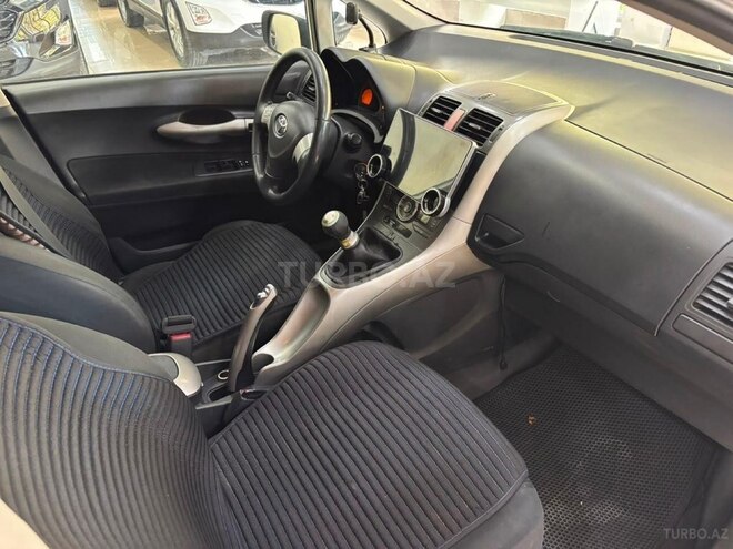 Toyota Auris 2008, 280,000 km - 1.4 l - Mingəçevir