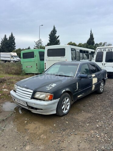 Mercedes C 250 1997, 155,550 km - 2.5 l - Göytəpə