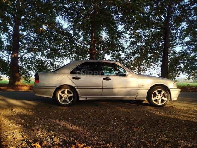 Mercedes C 200 1997, 399,000 km - 2.0 l - Gəncə