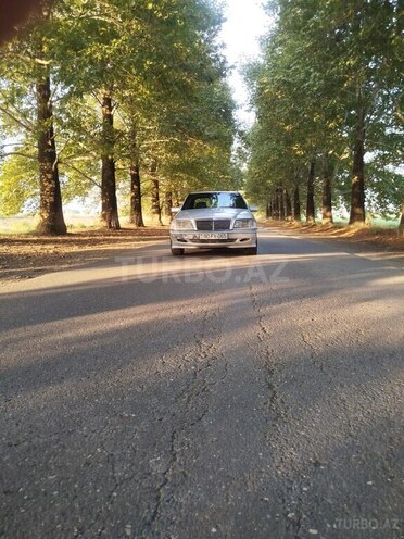 Mercedes C 200 1997, 399,000 km - 2.0 l - Gəncə