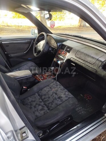 Mercedes C 200 1997, 399,000 km - 2.0 l - Gəncə