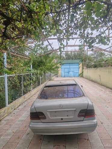 Mercedes E 220 1999, 600,000 km - 2.2 l - Ağcabədi
