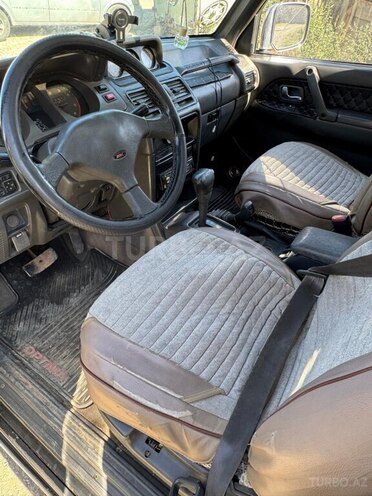 Mitsubishi Pajero 1991, 300,000 km - 2.5 л - Bakı