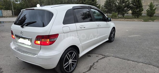 Mercedes B 170 2011, 185,000 km - 1.7 l - Sumqayıt