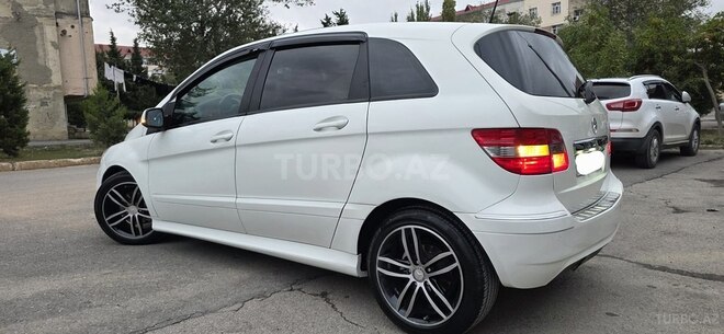 Mercedes B 170 2011, 185,000 km - 1.7 l - Sumqayıt