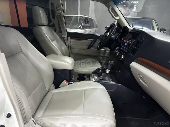 Mitsubishi Pajero 2007, 219,000 km - 3.0 l - Xırdalan