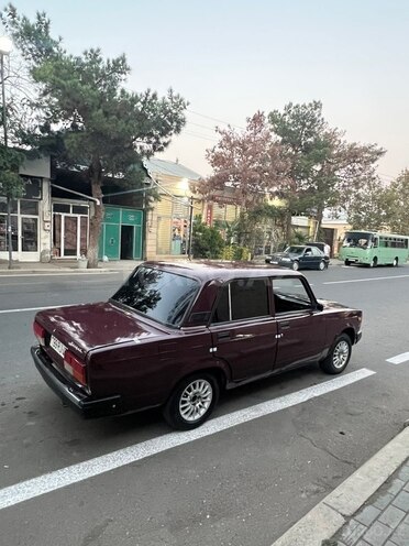 LADA (VAZ) 2107 2002, 28,750 km - 1.6 l - Naftalan
