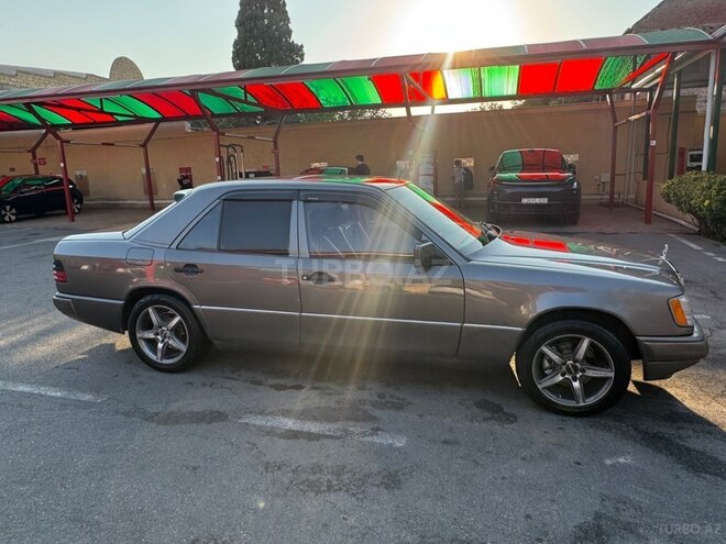 Mercedes 220 E 1985, 350,000 km - 2.2 l - Gəncə