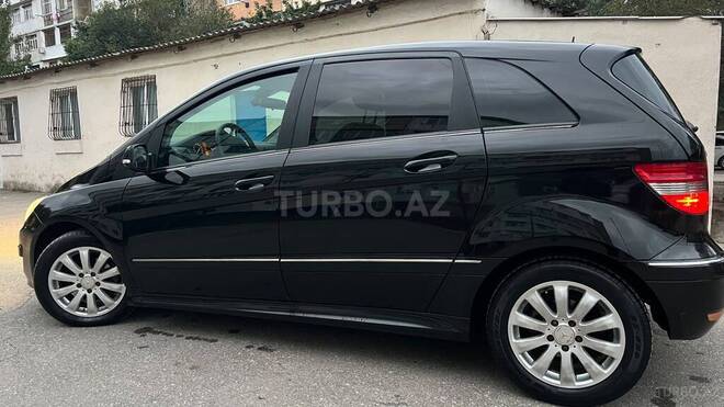 Mercedes B 170 2010, 155,000 km - 1.7 л - Sumqayıt