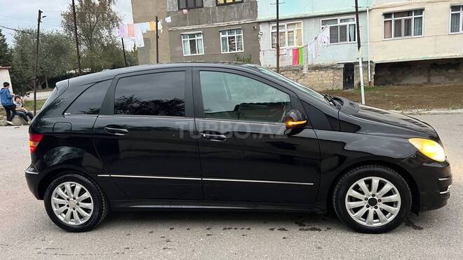 Mercedes B 170 2010, 155,000 km - 1.7 л - Sumqayıt