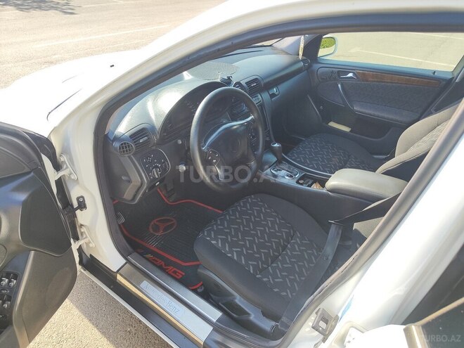 Mercedes C 200 2000, 470,000 km - 2.0 l - Salyan