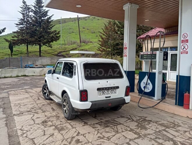 LADA (VAZ) Niva 2015, 190,000 km - 1.7 l - Yardımlı