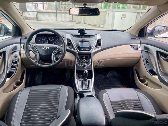 Hyundai Elantra 2015, 173,809 km - 1.8 l - Bakı