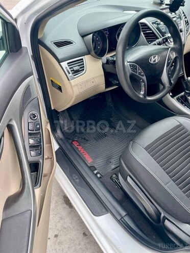 Hyundai Elantra 2015, 173,809 km - 1.8 l - Bakı