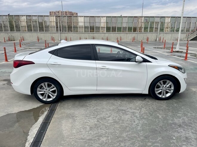 Hyundai Elantra 2015, 173,809 km - 1.8 l - Bakı