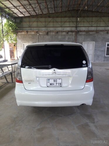 Mitsubishi Grandis 2003, 264,000 km - 2.4 l - Bakı