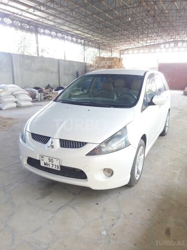 Mitsubishi Grandis 2003, 264,000 km - 2.4 l - Bakı