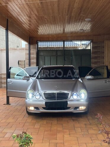 Mercedes E 240 2001, 258,000 km - 2.4 л - Xırdalan