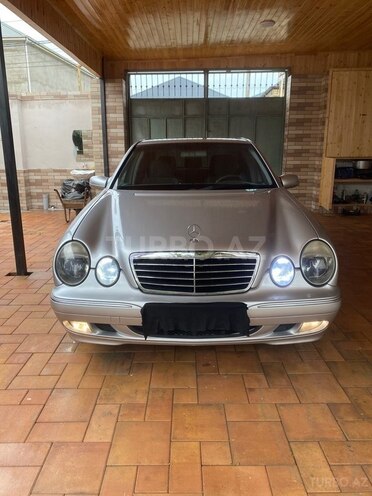 Mercedes E 240 2001, 258,000 km - 2.4 л - Xırdalan