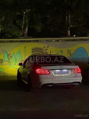 Mercedes E 220 2014, 367,500 km - 2.1 л - Sumqayıt