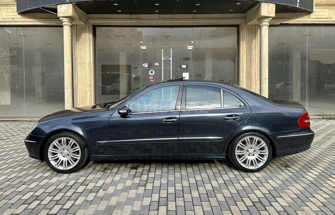Mercedes E 220 2002, 304,000 km - 2.2 л - Bakı