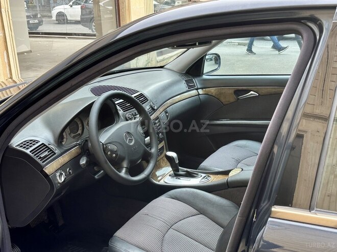 Mercedes E 220 2002, 304,000 km - 2.2 л - Bakı