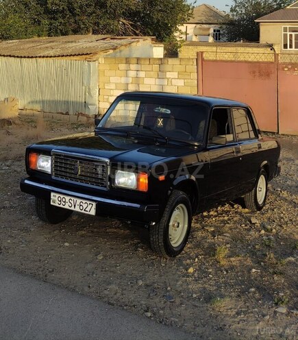LADA (VAZ) 2107 2010, 123,000 km - 1.6 l - Salyan