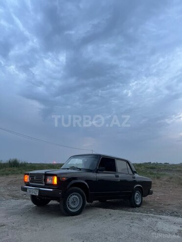 LADA (VAZ) 2107 2010, 123,000 km - 1.6 l - Salyan