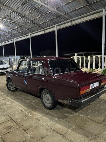 LADA (VAZ) 2107 2004, 36,000 km - 1.6 l - Salyan